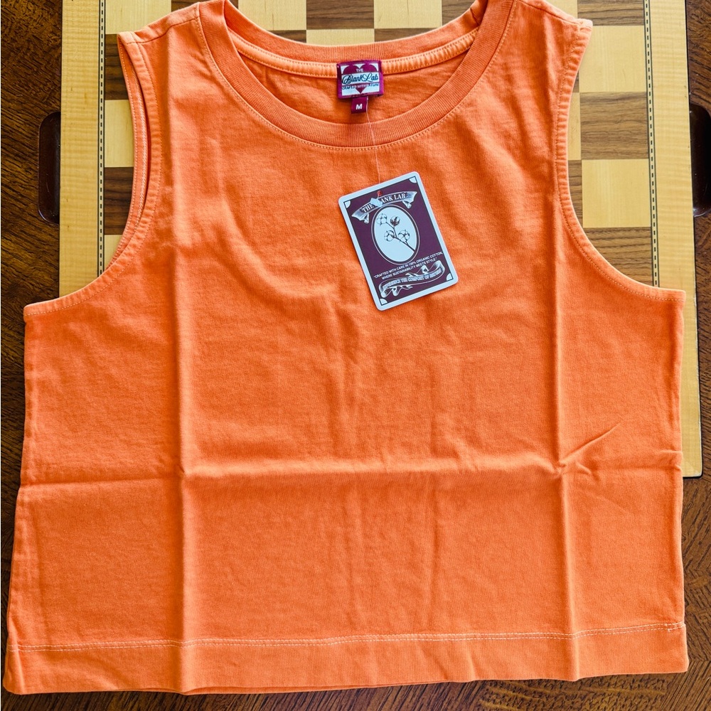 (NWT) 100% Organic Cotton Ladies Sleeveless Cropped Tank
